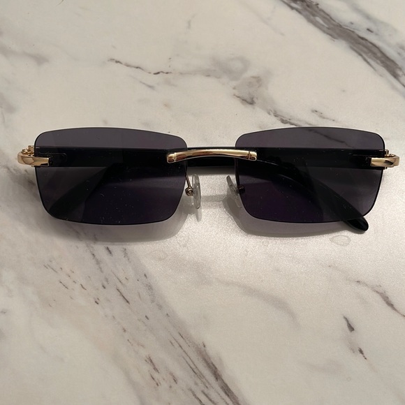 Men’s sunglasses - Picture 1 of 3